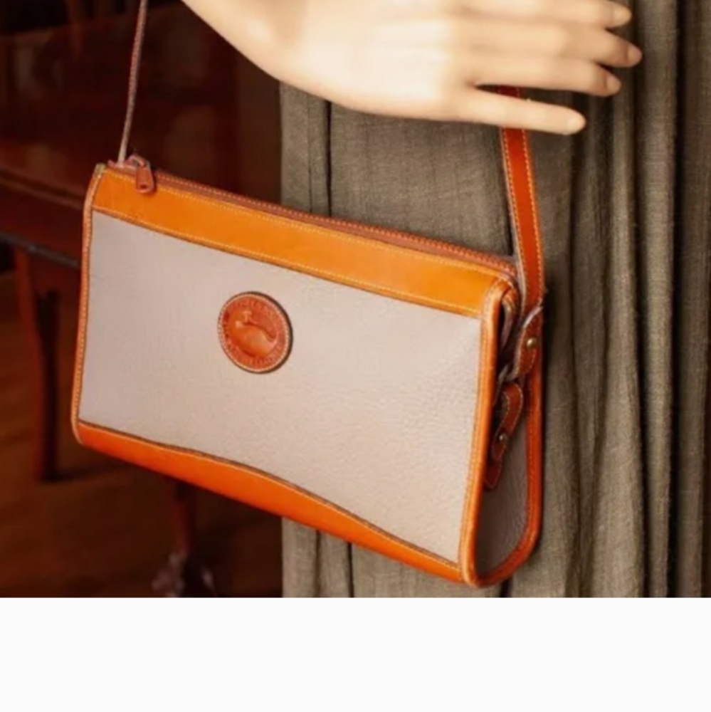 Vintage Dooney and Bourque Pebbled Leather Crossbody